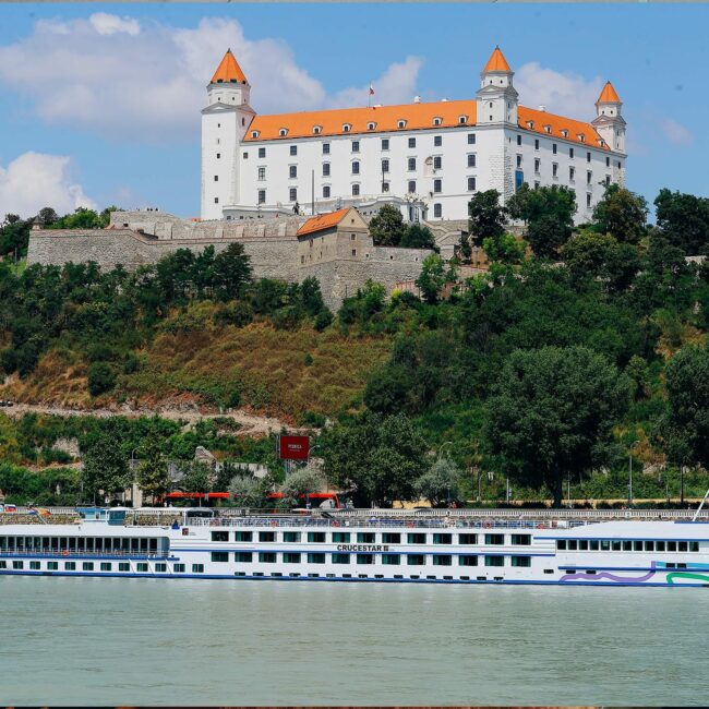 Crucemondo - Le Crucestar à Bratislava sur le Danube